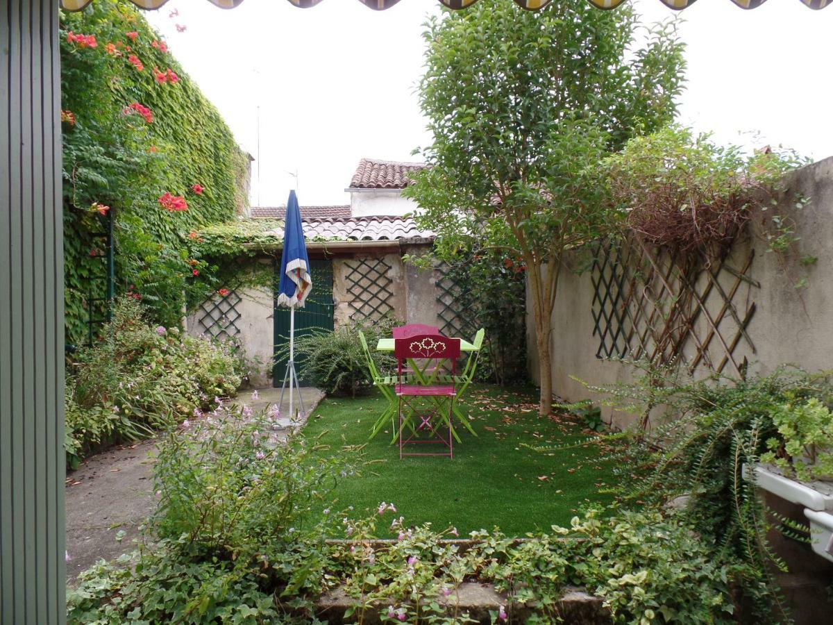 Gite Chez Cyrano Bergerac Exterior photo