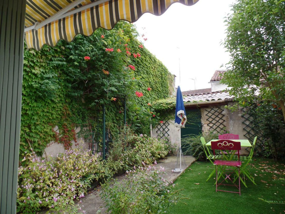 Gite Chez Cyrano Bergerac Exterior photo